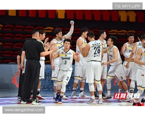 南京篮球队与北京篮球队赛后分析灵活性表现及战术调整探讨